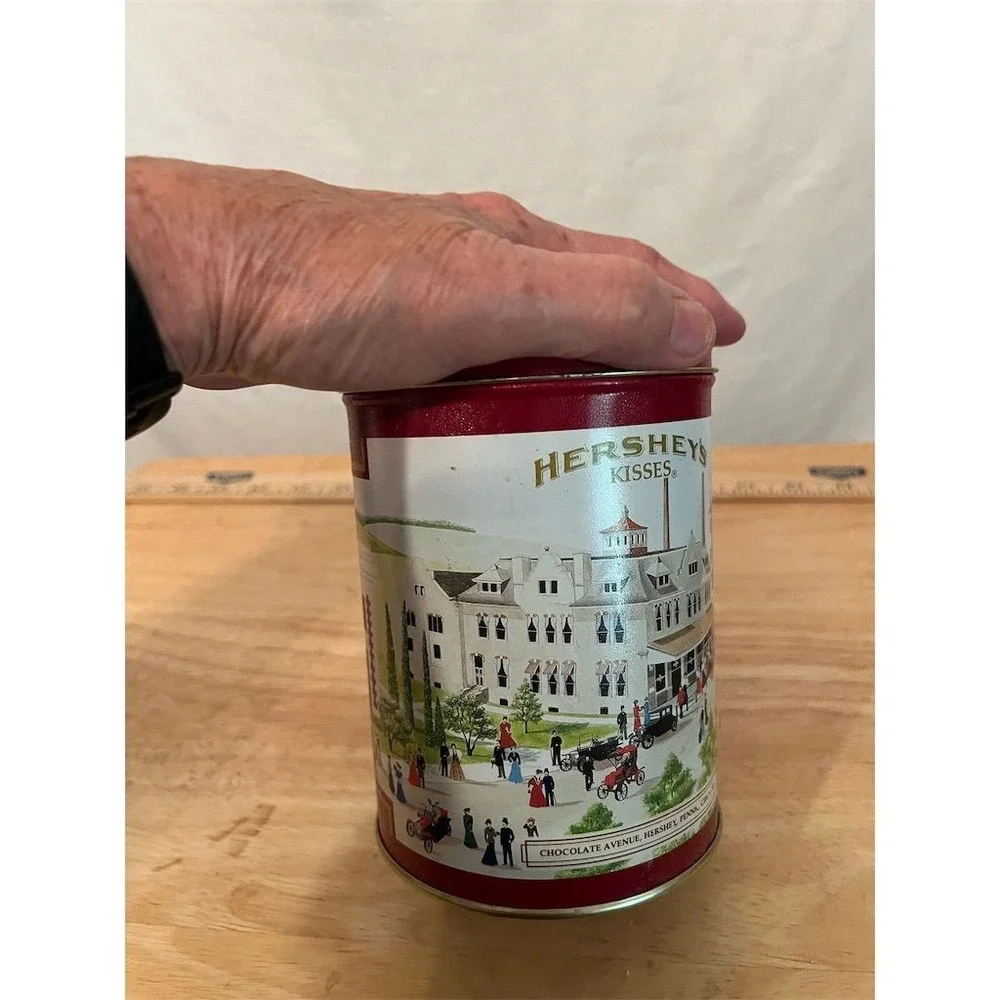 Vintage 1990 Hershey's Kisses‎ Hometown Series Canister #4